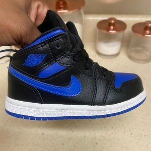 Blue& black jordan 1’s